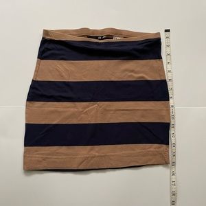 3 for $25 🛍️⭐️ H&M mini skirt